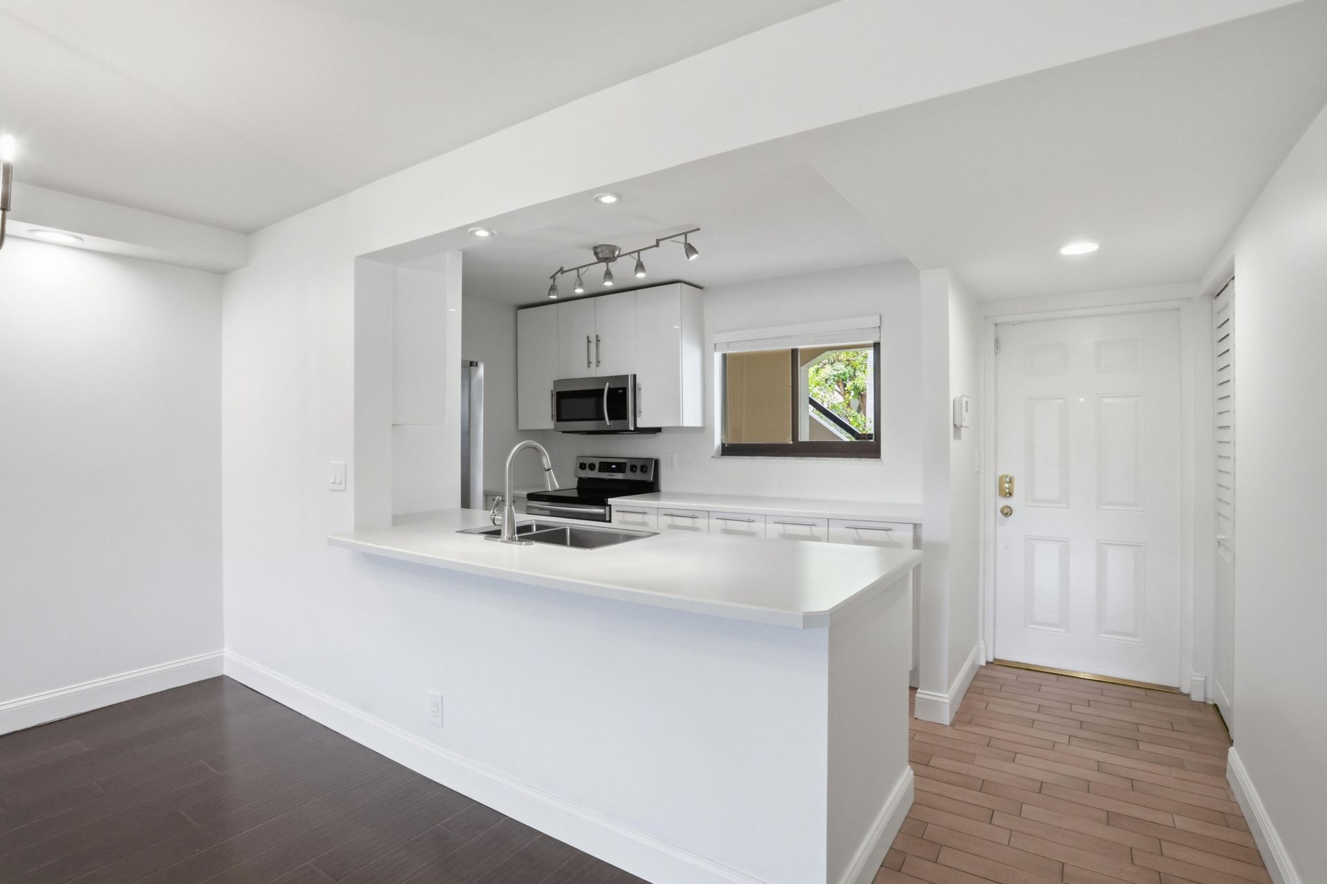 110 NW 70th Street, Unit 103, Boca Raton, FL 33487 Photo