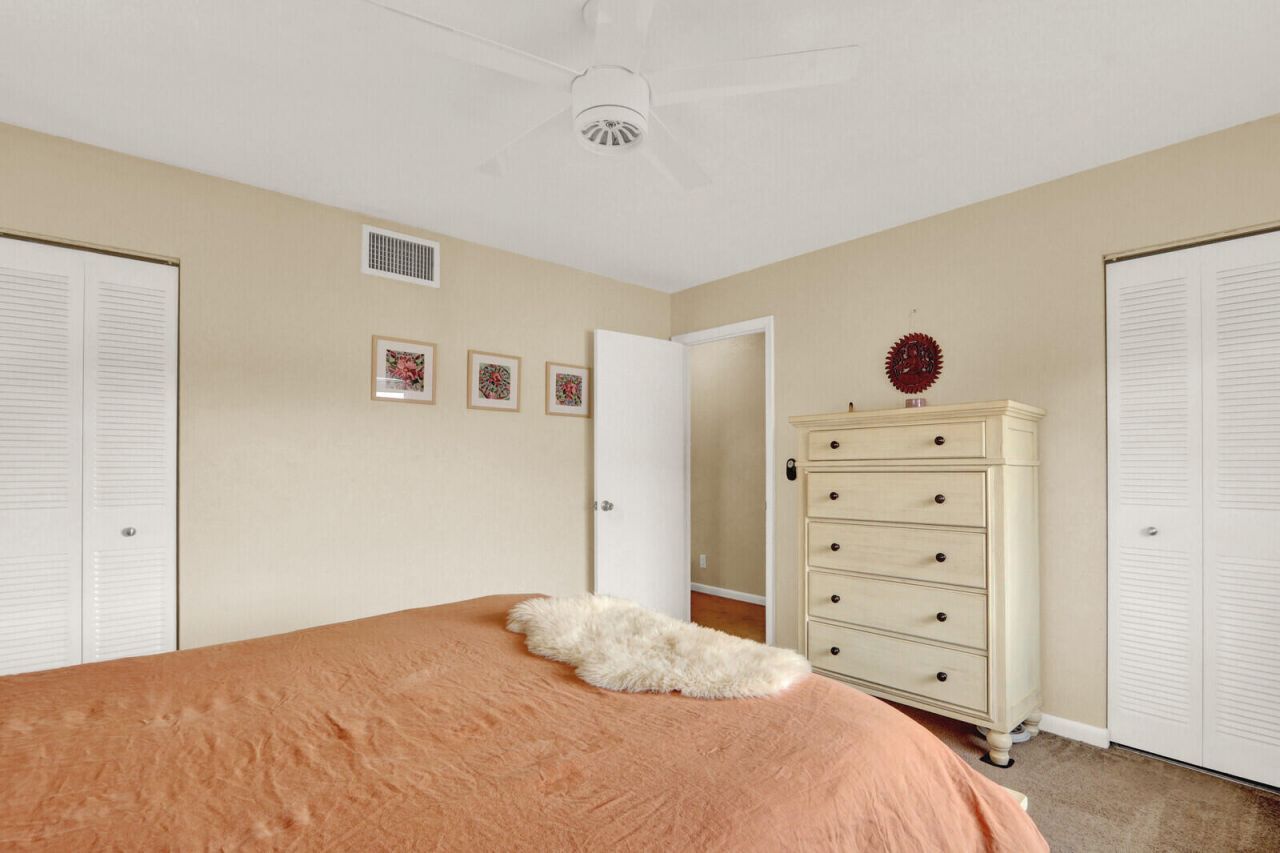 2116 Sherwood Forest Boulevard, Unit 28, West Palm Beach, FL 33415 Photo