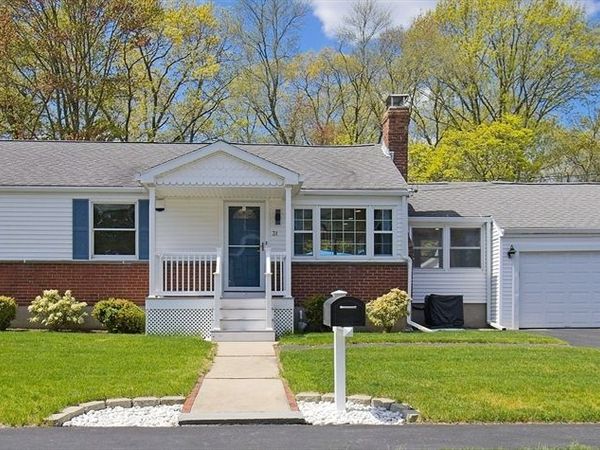 31 Brierwood Rd, Braintree, MA 02184