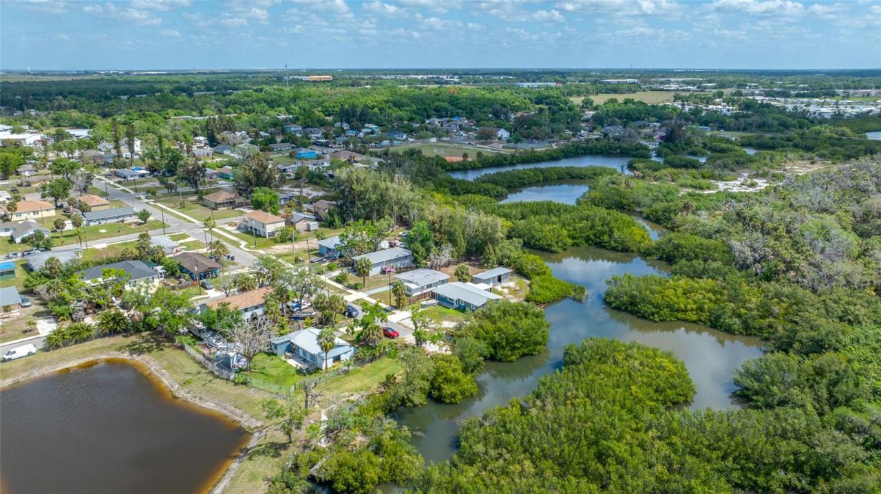 6908 11th Avenue E, Palmetto, FL 34221 Photo