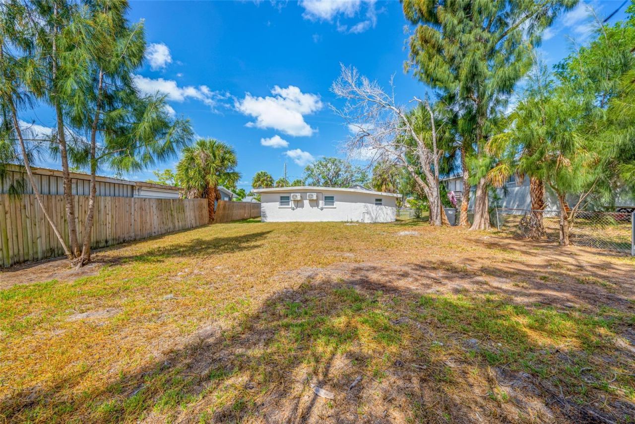 6908 11th Avenue E, Palmetto, FL 34221 Photo