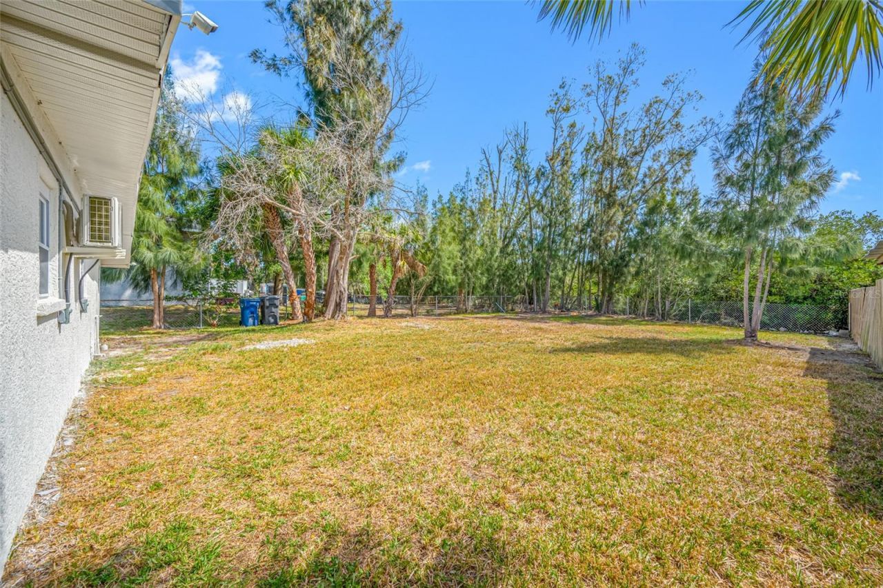 6908 11th Avenue E, Palmetto, FL 34221 Photo
