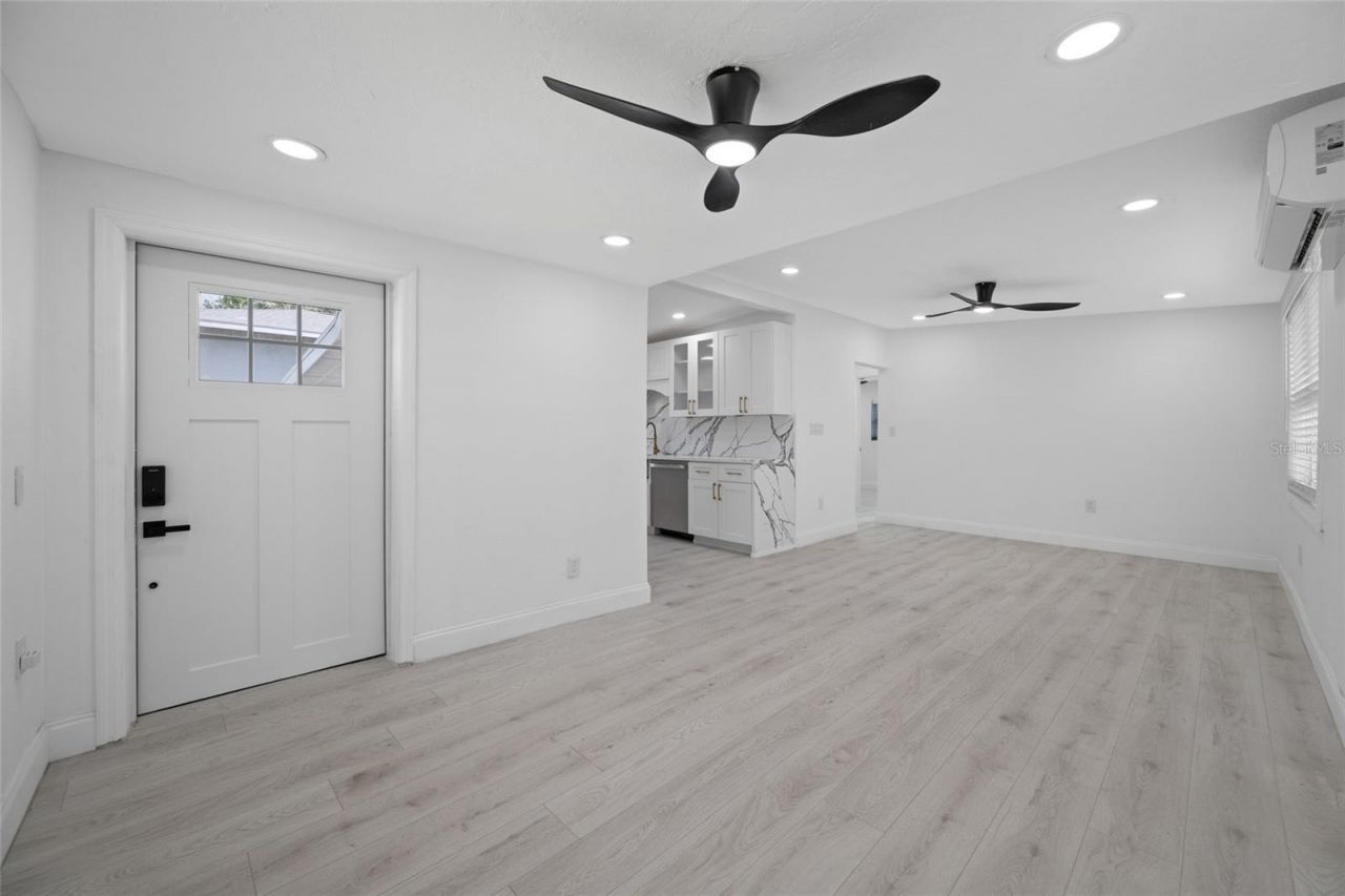 6908 11th Avenue E, Palmetto, FL 34221 Photo