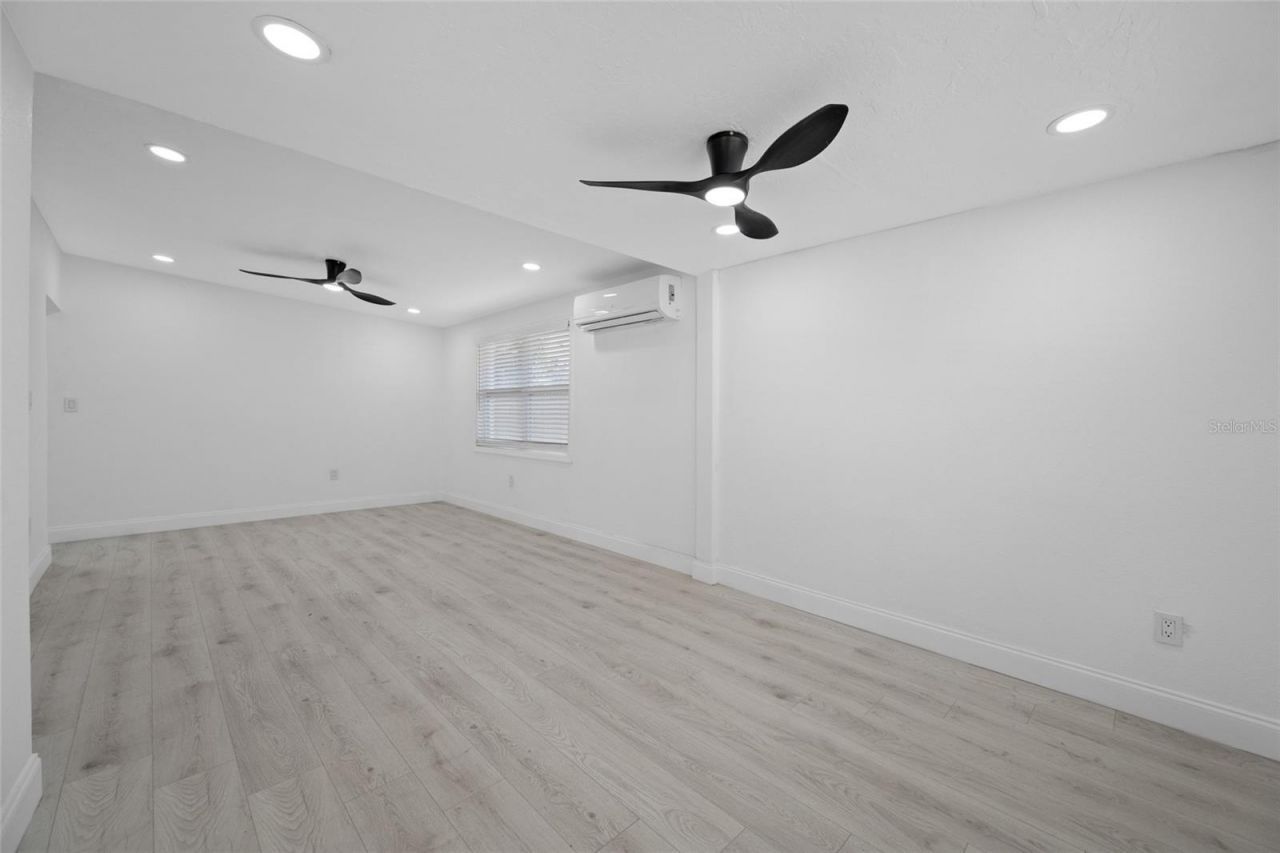 6908 11th Avenue E, Palmetto, FL 34221 Photo