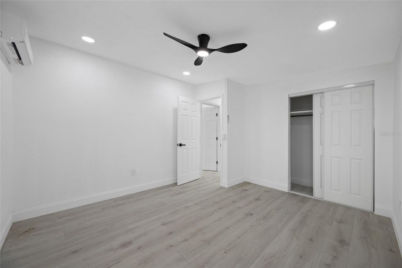 6908 11th Avenue E, Palmetto, FL 34221 Photo