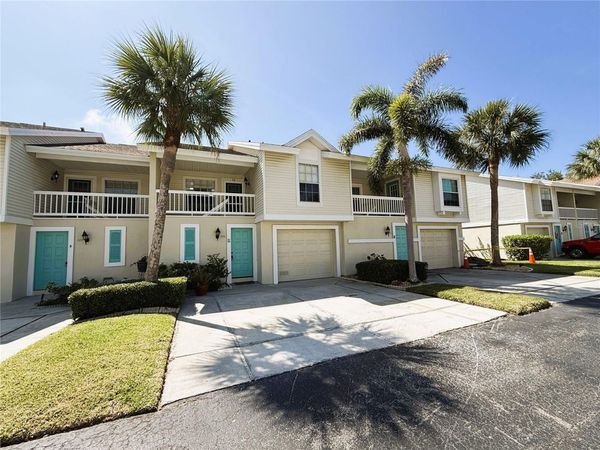225 SUN VISTA COURT S, TREASURE ISLAND, FL 33706