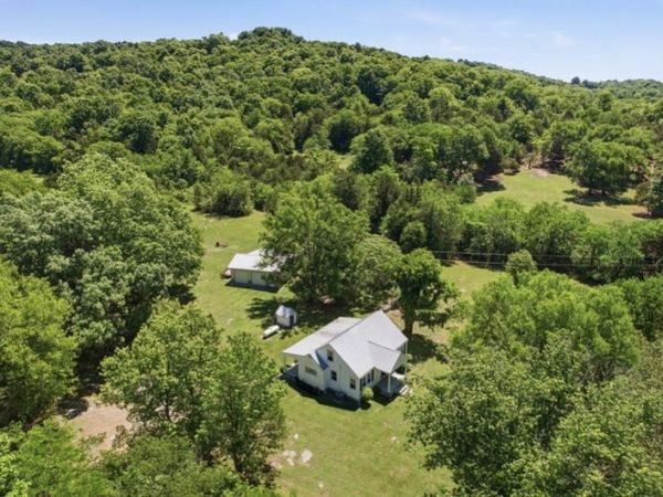 14991 Manchester Pike , Christiana, TN 37037