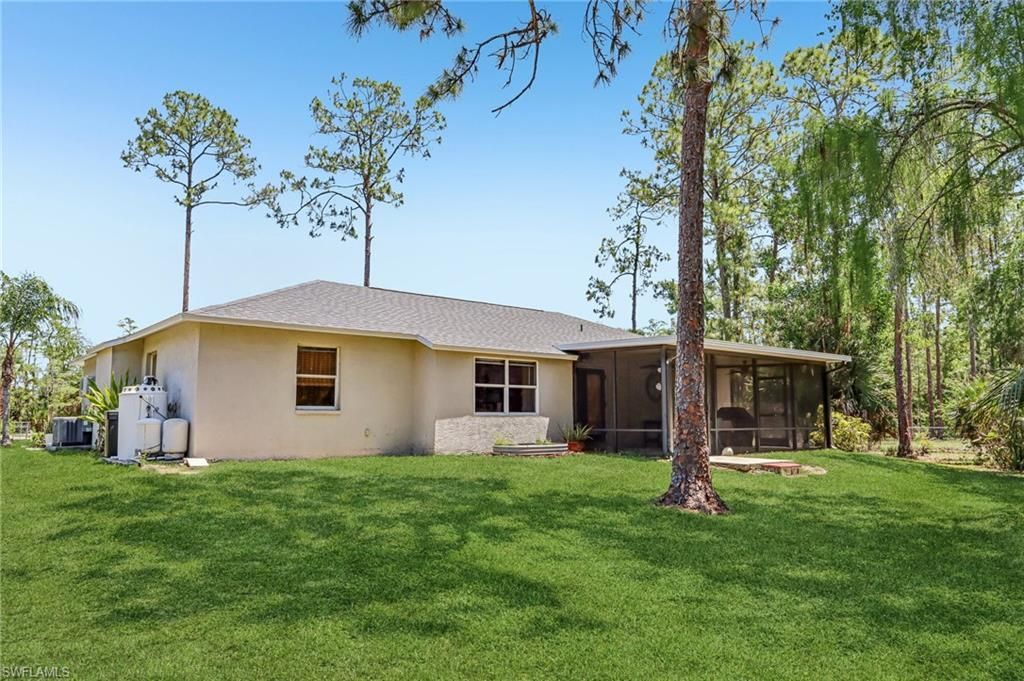 3360 2nd Ave Ne, Naples, FL 34120 Photo