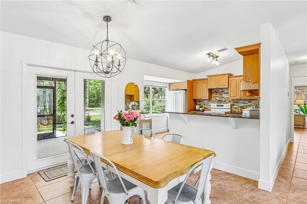 3360 2nd Ave Ne, Naples, FL 34120 Photo