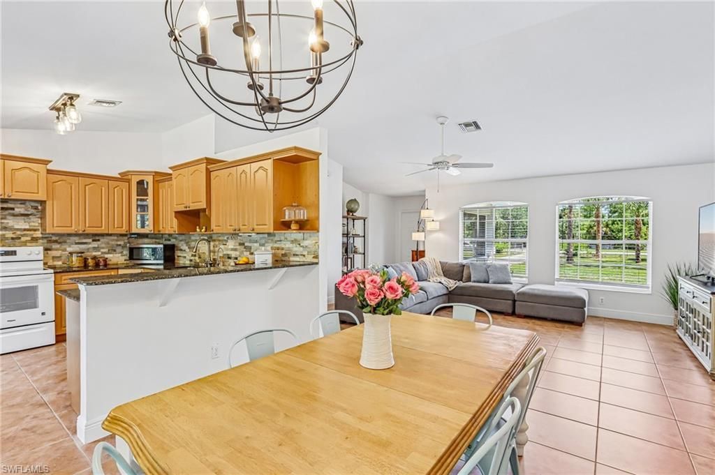 3360 2nd Ave Ne, Naples, FL 34120 Photo