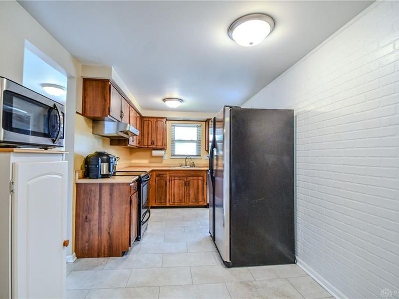 7760 Somerville Drive, Huber Heights, OH 45424 Photo 13