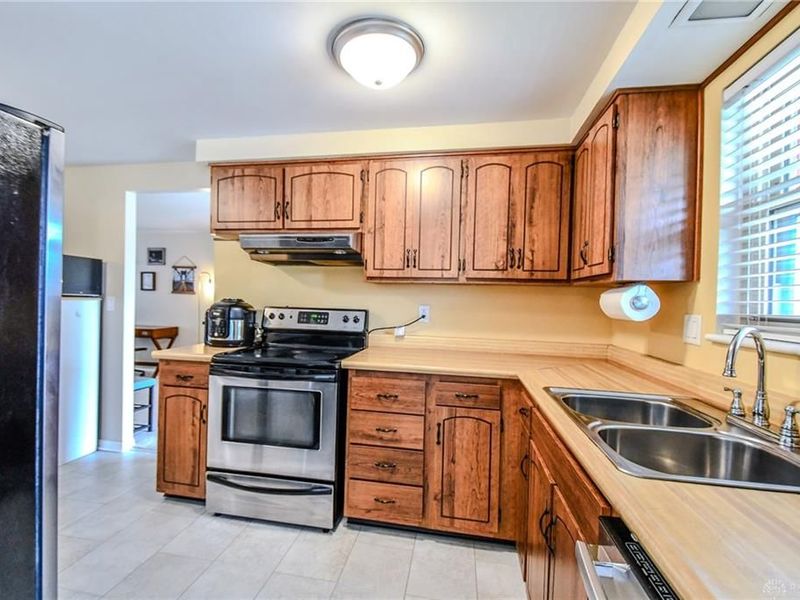 7760 Somerville Drive, Huber Heights, OH 45424 Photo 15