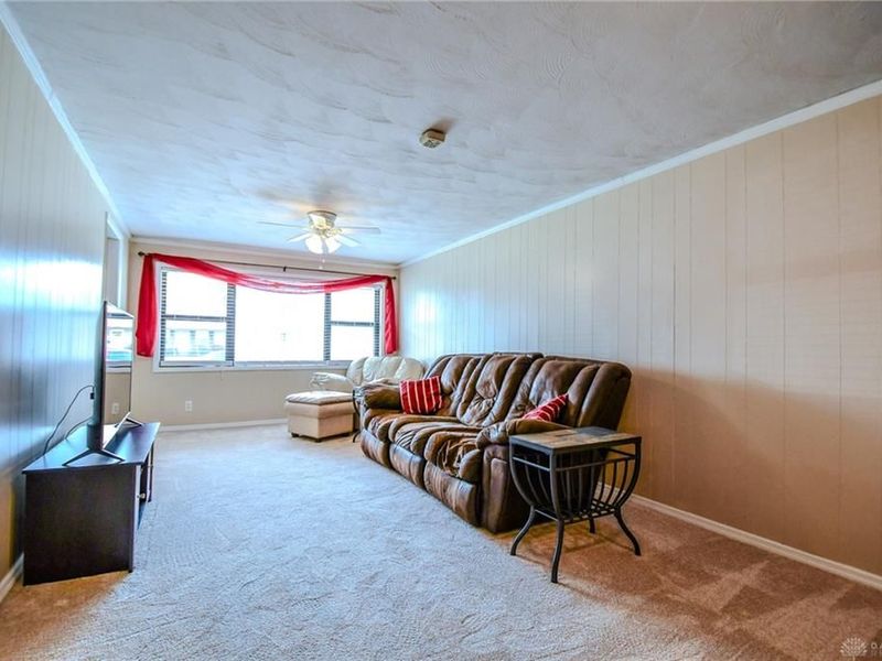 7760 Somerville Drive, Huber Heights, OH 45424 Photo 17