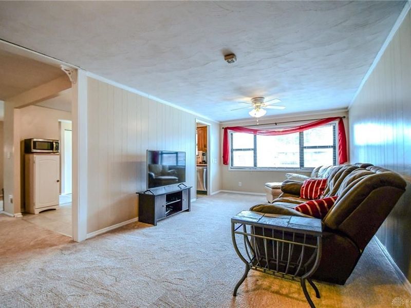 7760 Somerville Drive, Huber Heights, OH 45424 Photo 18