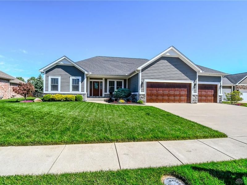 2313 Larkspur Drive, Troy, OH 45373 Photo 3
