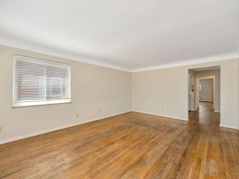 7211 Plainfield Road, Deer Park, OH 45236 Photo 4