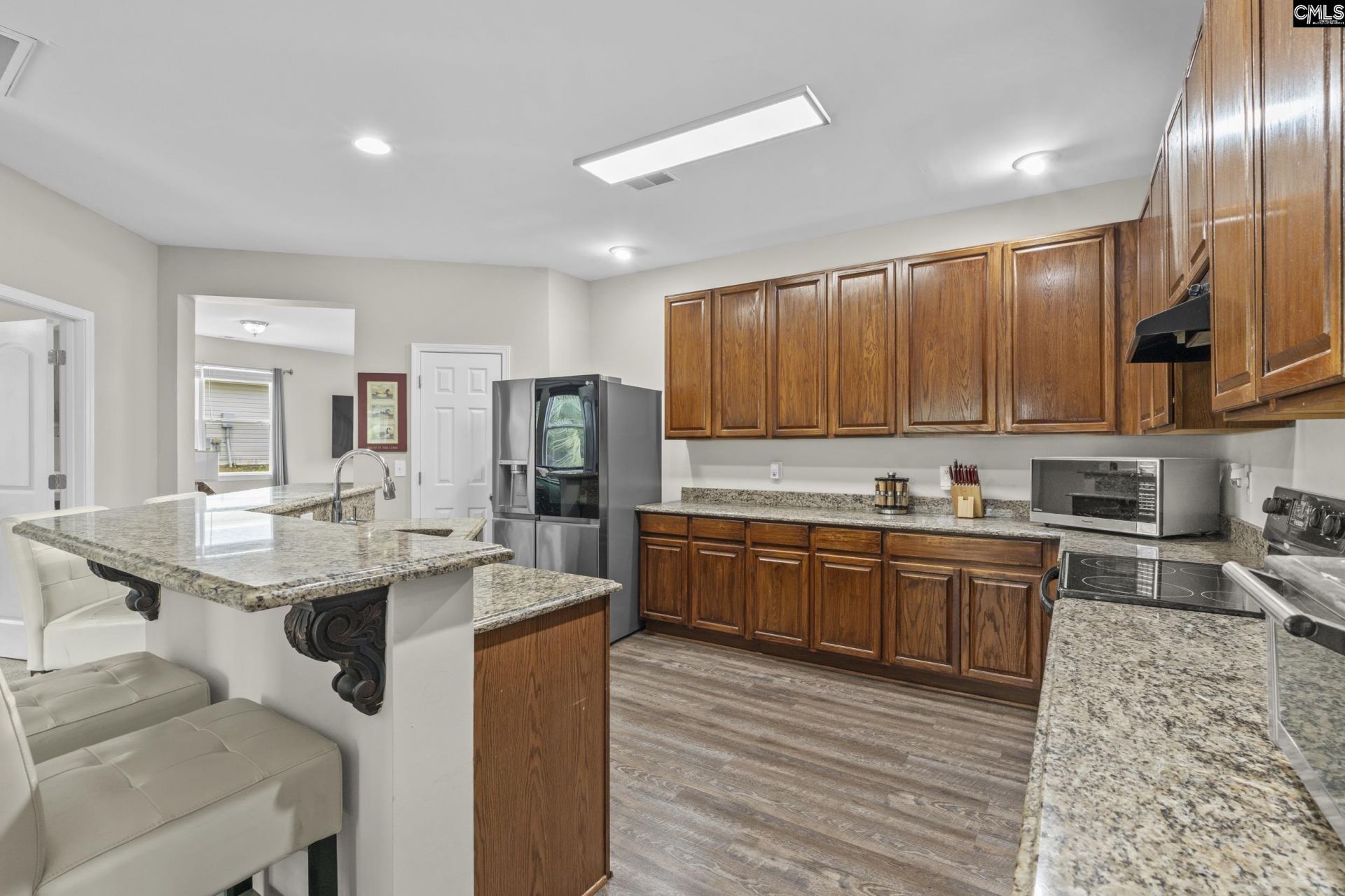 170 Rivendale Drive  Photo 6