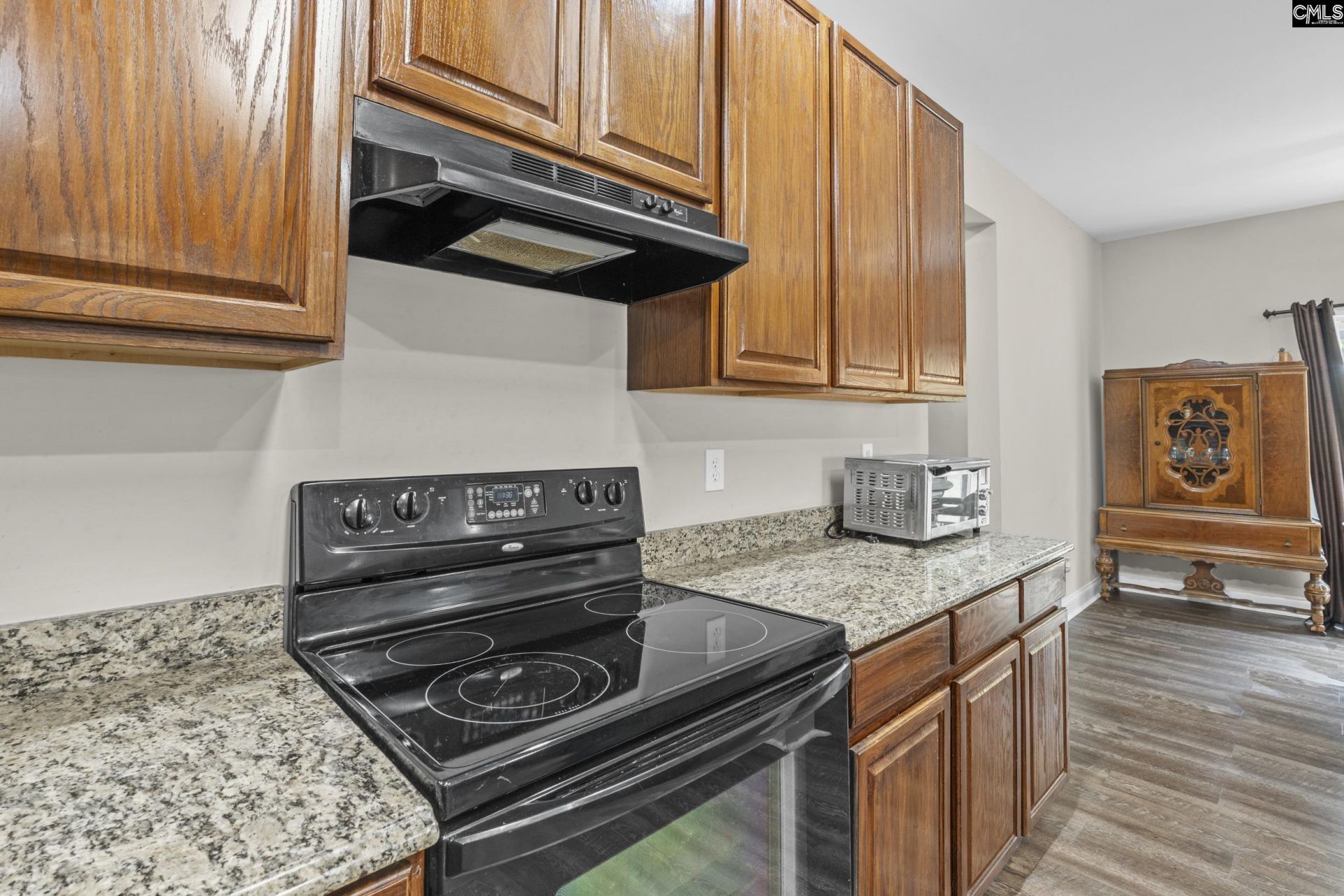 170 Rivendale Drive  Photo 8