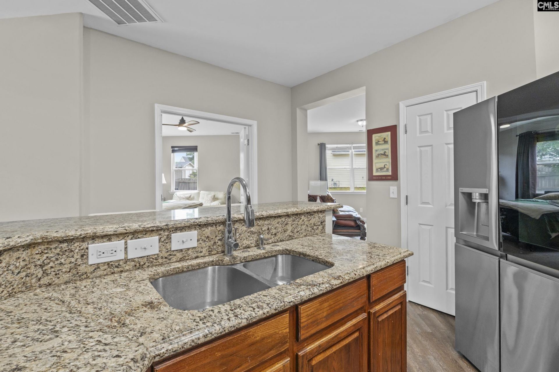 170 Rivendale Drive  Photo 9