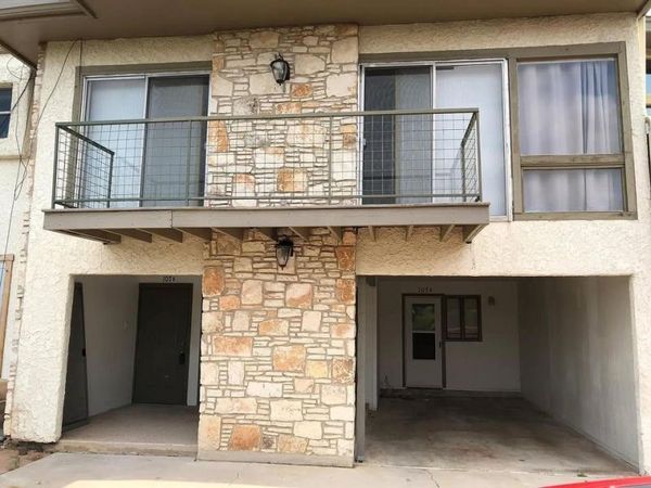 1008 Clayton Nolen DR, Unit 107, Horseshoe Bay, TX 78657
