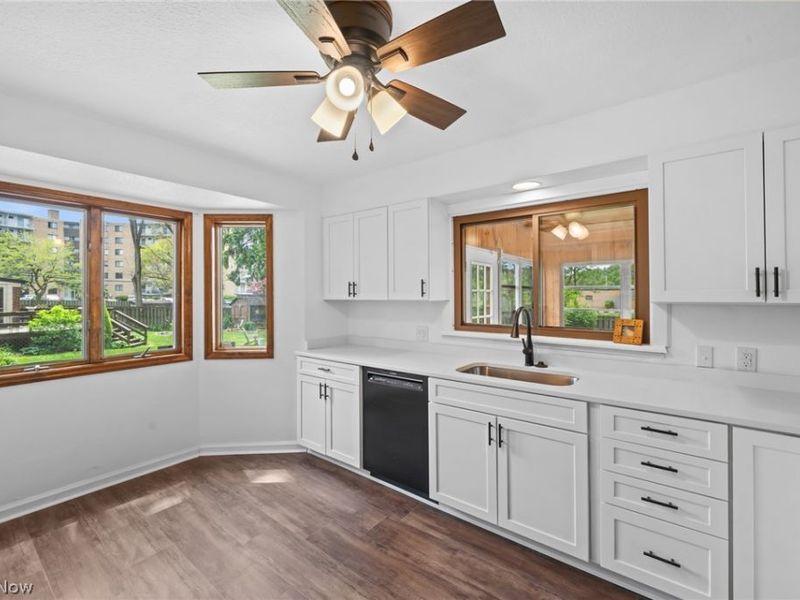 4350 Wooster Road, Fairview Park, OH 44126 Photo 12