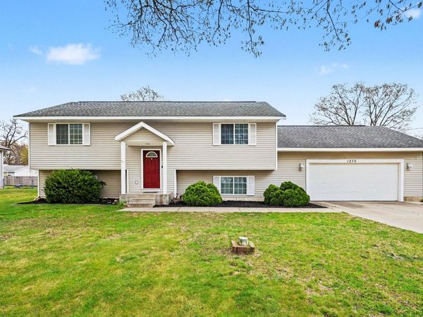 1270 Holiday Street, Muskegon, MI 49442