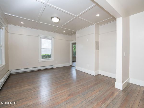 35 W Westside Avenue, Red Bank, NJ 07701