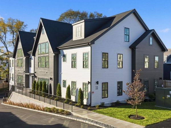 11 Boynton St., Unit 202, Swampscott, MA 01907