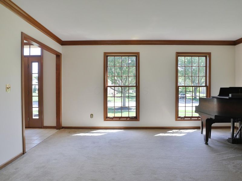 5613 Corey Swirl Drive , Dublin, OH 43017 Photo 8
