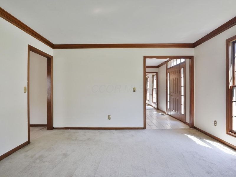 5613 Corey Swirl Drive , Dublin, OH 43017 Photo 9
