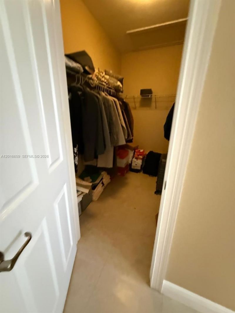 9845 NW 86th Ter, Doral, FL 33178 Photo