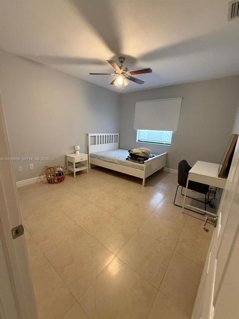 9845 NW 86th Ter, Doral, FL 33178 Photo