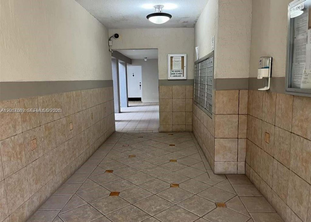 5501 NW 7th St, Unit E412, Miami, FL 33126 Photo