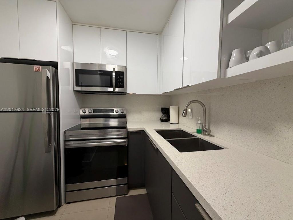 800 West Ave, Unit 441, Miami Beach, FL 33139 Photo