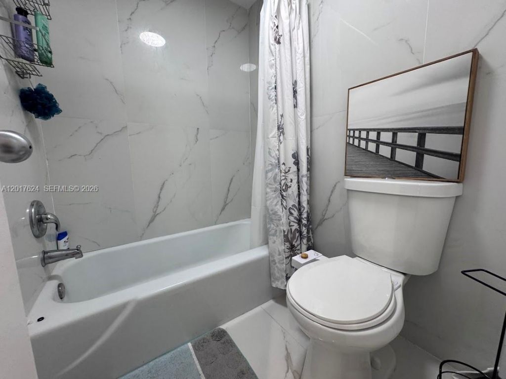 800 West Ave , Unit 441, Miami Beach, FL 33139 Photo