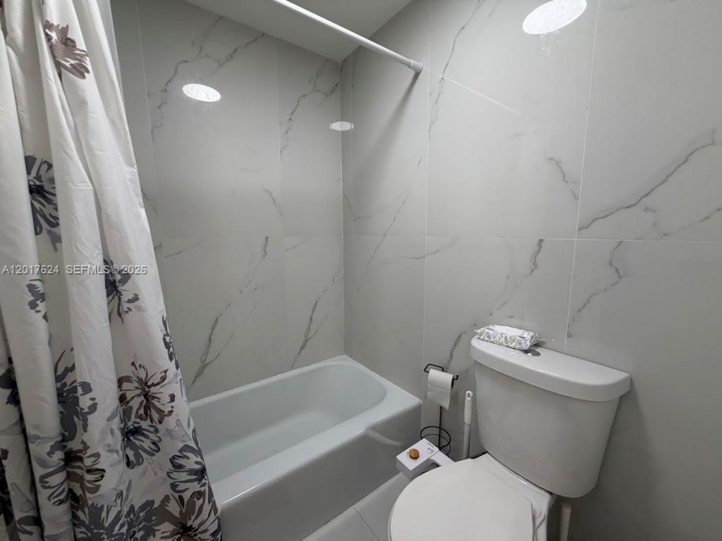 800 West Ave, Unit 441, Miami Beach, FL 33139 Photo