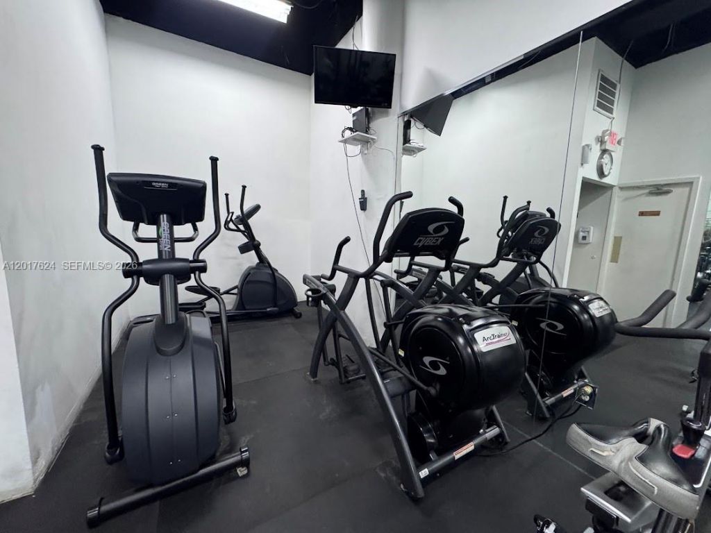 800 West Ave , Unit 441, Miami Beach, FL 33139 Photo
