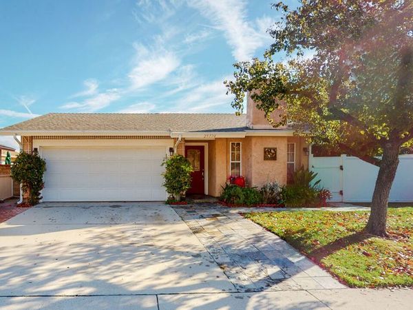 25774 Nashua Way, Valencia, CA 91355