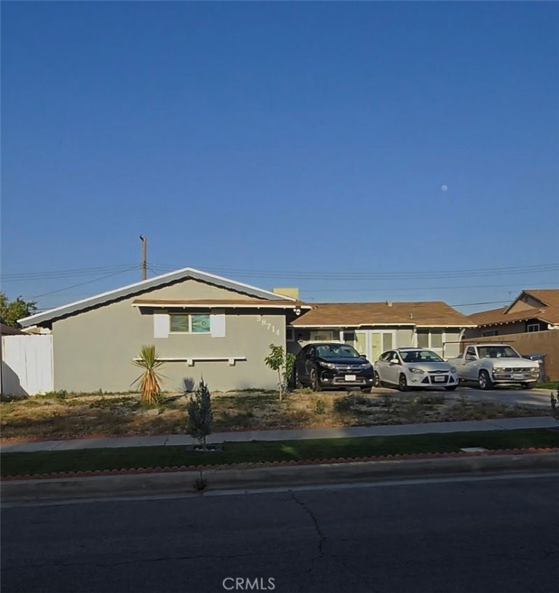 38714 2nd E, Palmdale, CA 93550 Main Photo