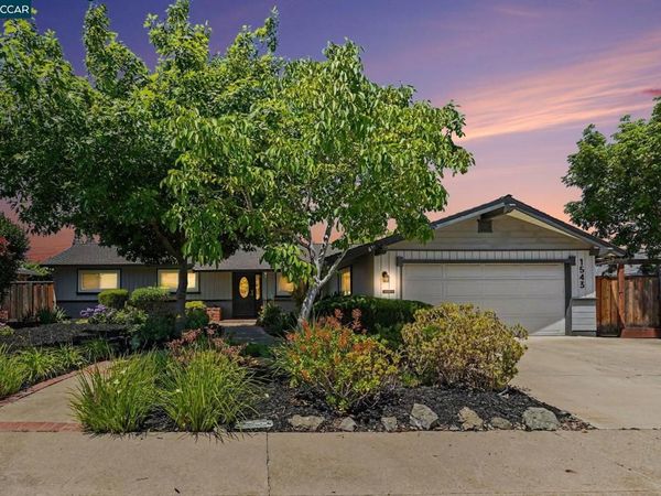 1543 American Beauty Dr, Concord, CA 94521
