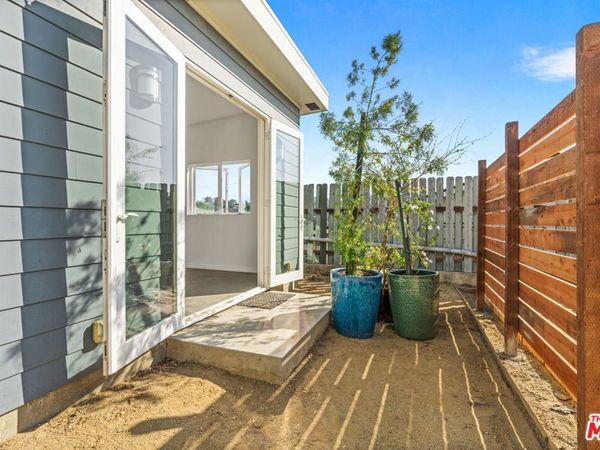2275 Ewing Street, Los Angeles, CA 90039