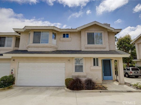 2239 Pacific Avenue, Unit E, Costa Mesa, CA 92627