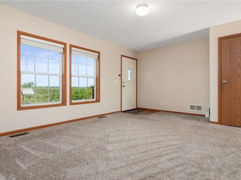 4780 Huggins Road, Zanesville, OH 43701 Photo 11