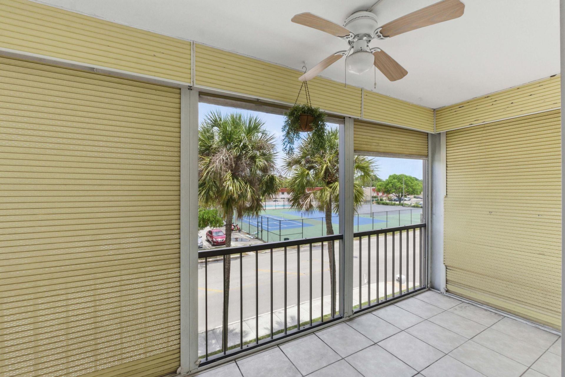 4152 Inverrary Drive, Unit 311, Lauderhill, FL 33319 Photo