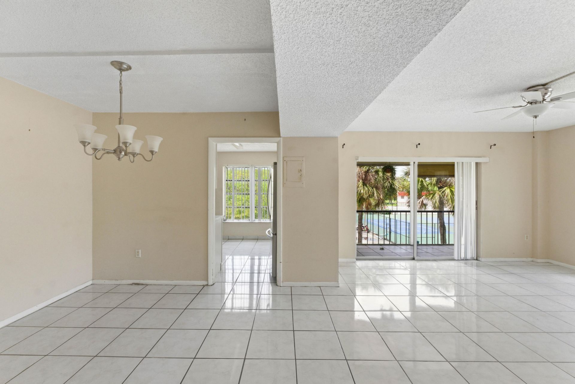 4152 Inverrary Drive, Unit 311, Lauderhill, FL 33319 Photo