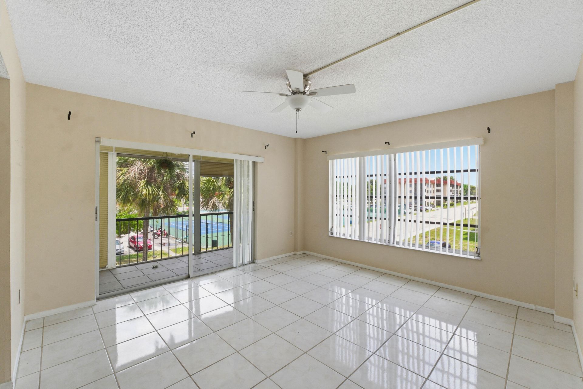 4152 Inverrary Drive, Unit 311, Lauderhill, FL 33319 Photo