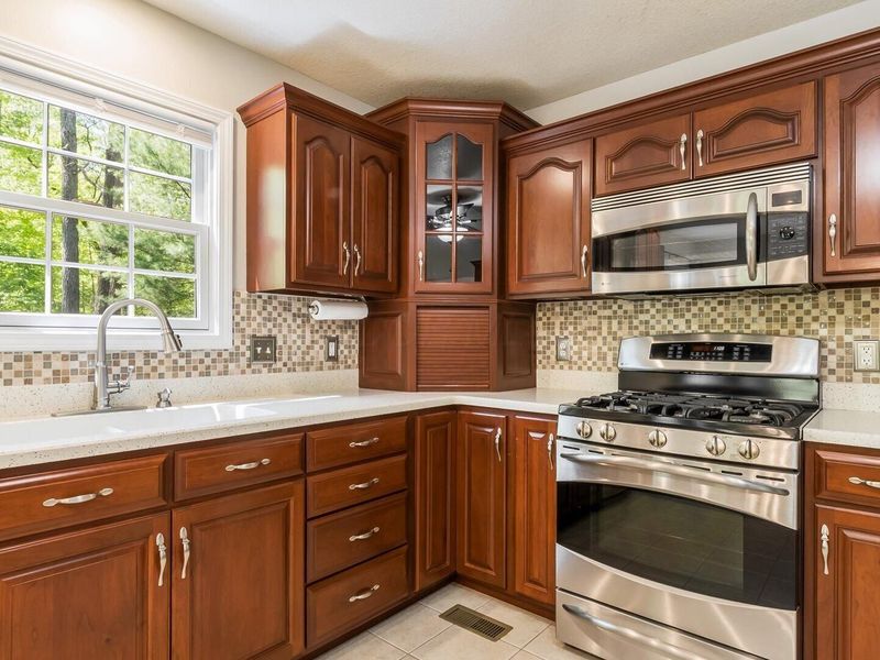 5180 Pine Valley Drive , Zanesville, OH 43701 Photo 19