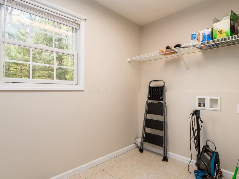 5180 Pine Valley Drive , Zanesville, OH 43701 Photo 30