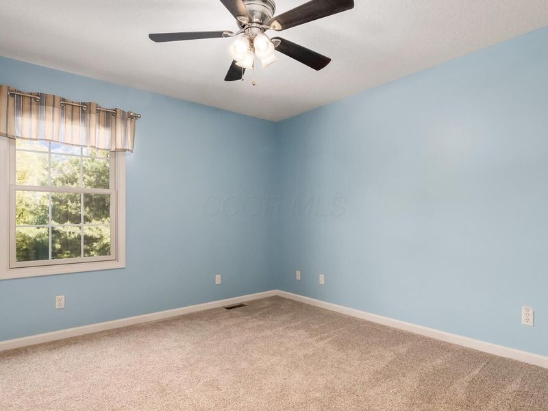 5180 Pine Valley Drive , Zanesville, OH 43701 Photo 37