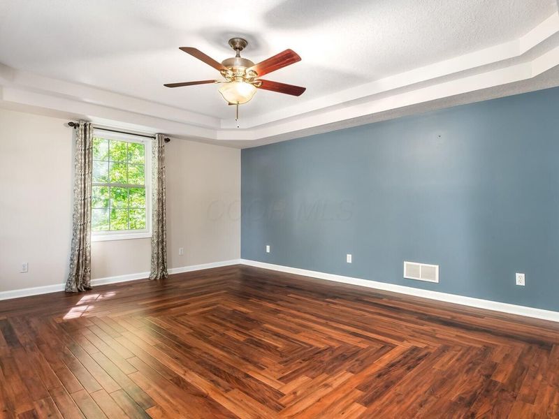 5180 Pine Valley Drive , Zanesville, OH 43701 Photo 8